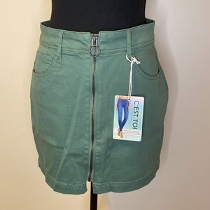 💖 2/$25 NWT! C’est Toi Sage Green Zip Up Skirt